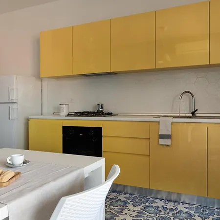 Felicita Apartment *