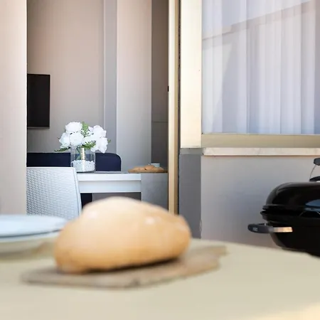Felicita Apartment *